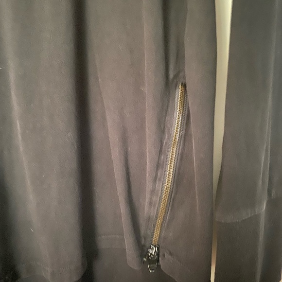 Legacy Edition, L,Men’s black,100% cotton,unique side bottom zippers w/thumbhole - Picture 2 of 7